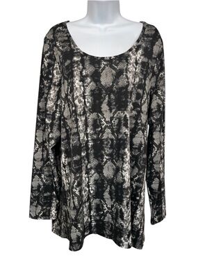 LuLaRoe snake print tee size 2X